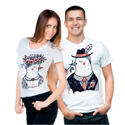 Muž a žena v podobnom tričku s potlačou, Darčekyodsrdca.sk